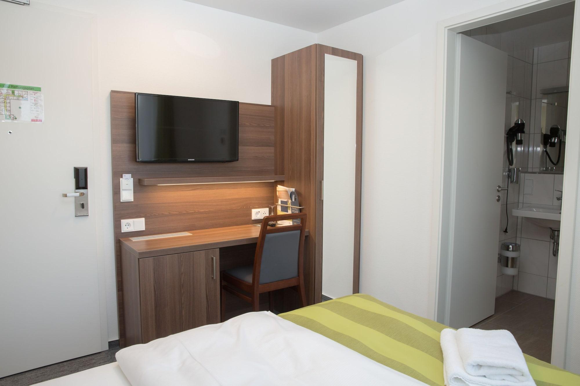 Goethe Hotel Messe By Trip Inn Frankfurt am Main Exterior photo