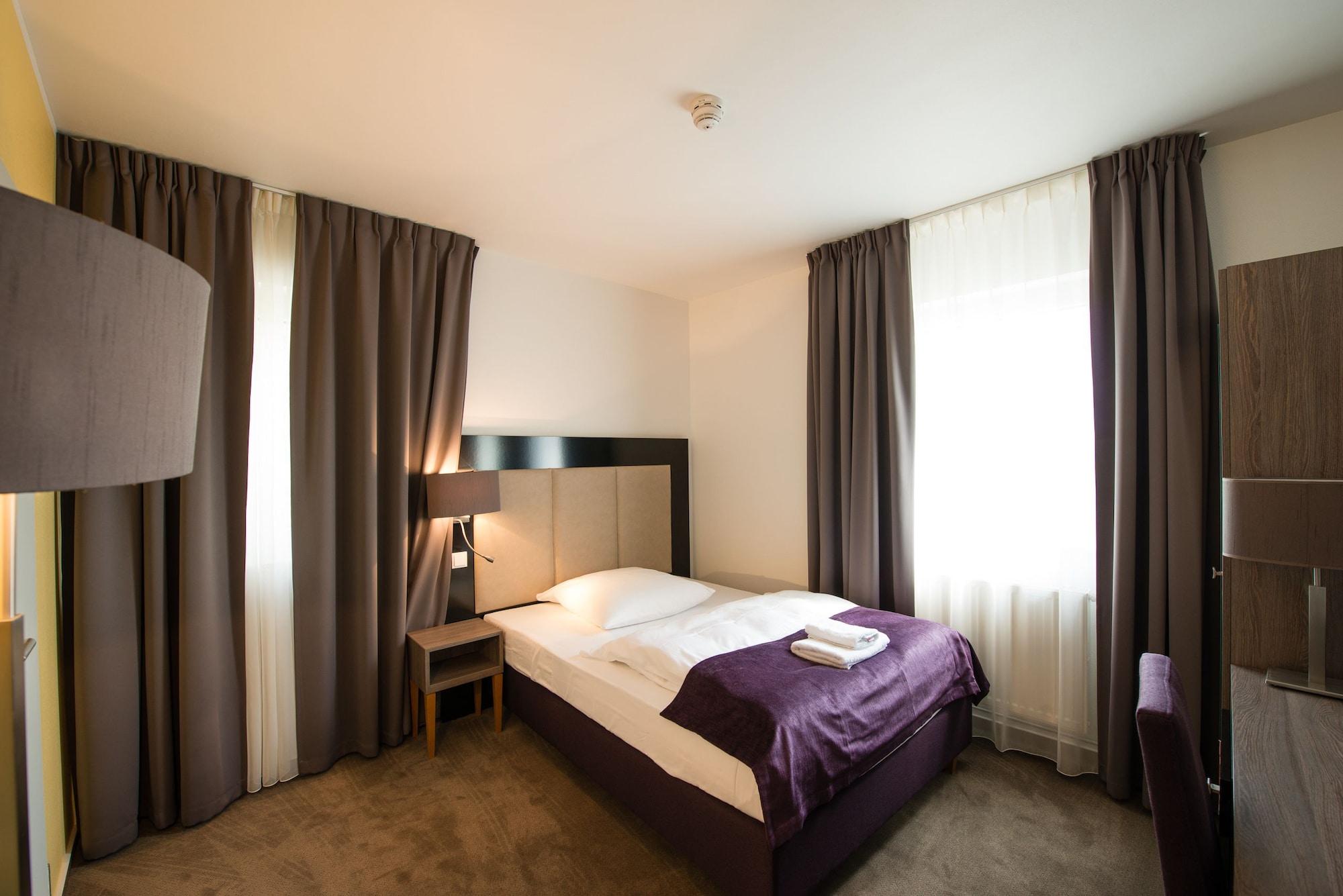 Goethe Hotel Messe By Trip Inn Frankfurt am Main Exterior photo