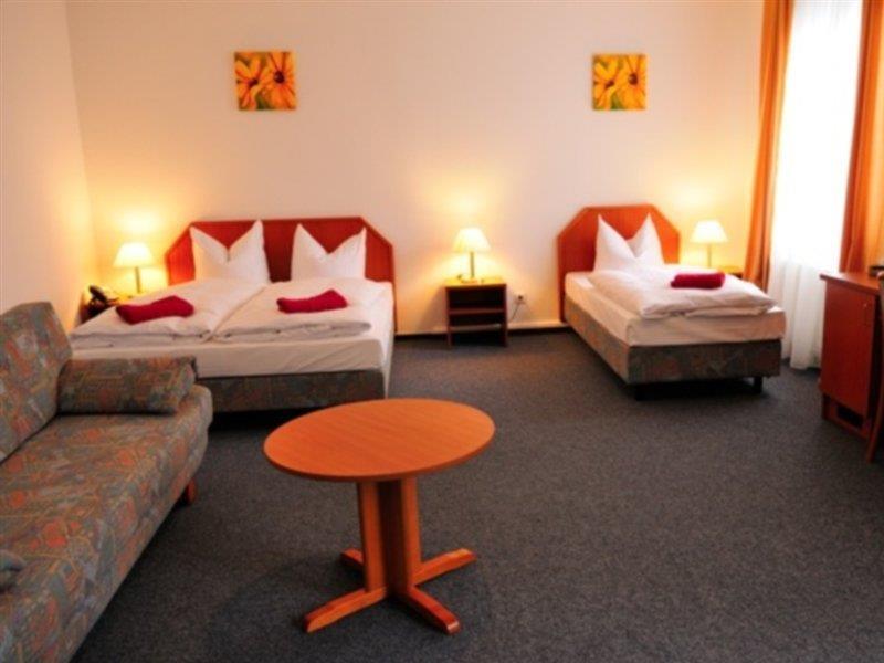 Goethe Hotel Messe By Trip Inn Frankfurt am Main Exterior photo