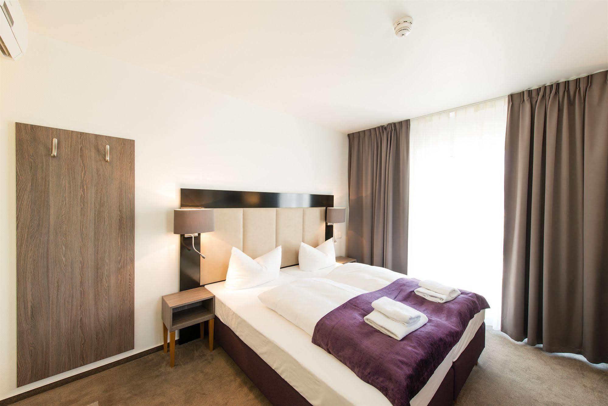 Goethe Hotel Messe By Trip Inn Frankfurt am Main Exterior photo